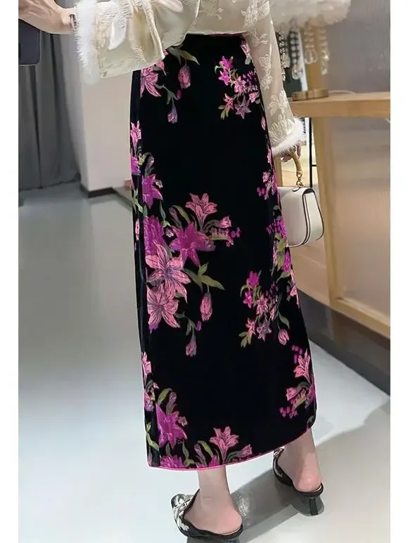 高級ローズレッドフラワーベルベットスカートサイドスリットミッドレングススキニーブラックスカート中国風デザイナードレスフォーマルエレガントな女性