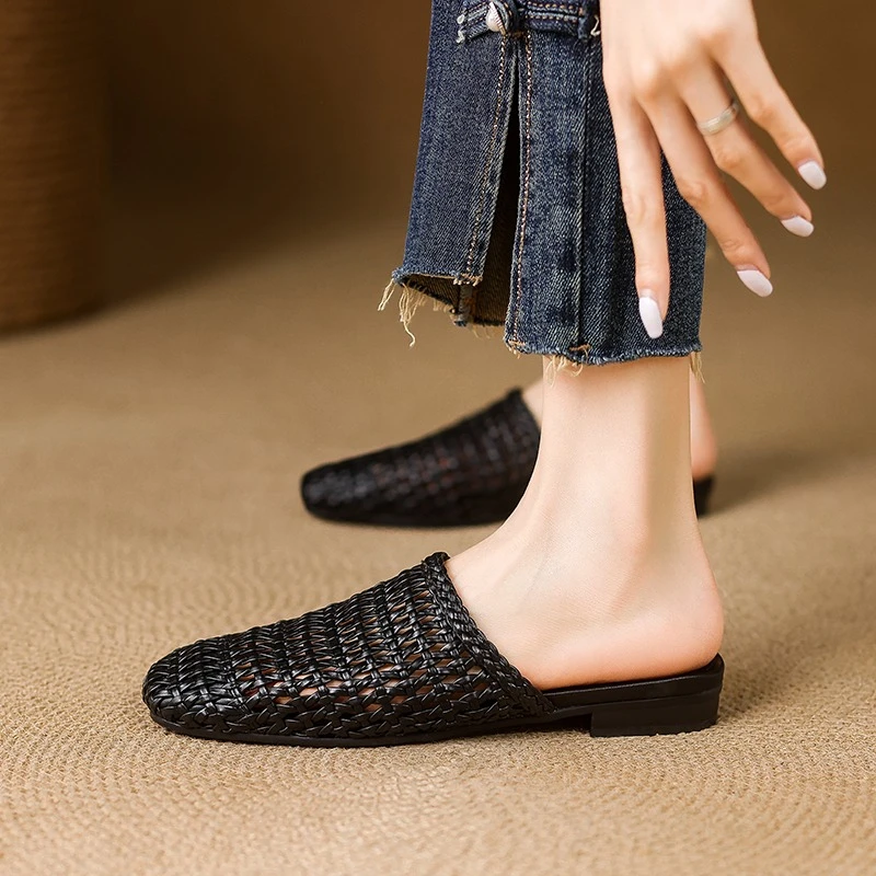 أحذية النساء صنادل كاجوال شبشب صيفي Slingback 2025 موضة جديدة شرائح الشاطئ الاتجاه الجديد Mujer De Sandalias