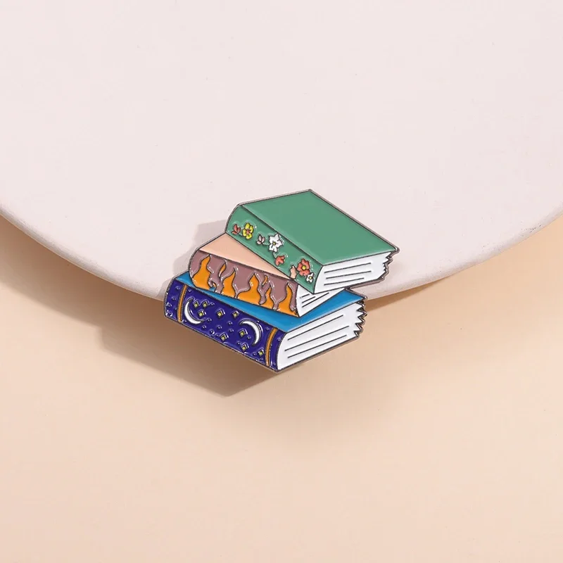 Magic Books Enamel Pins Cartoon Reading Nerd Brooches Cute Lapel Badges Backpack Jewelry Collection Gifts for Friends Wholesale