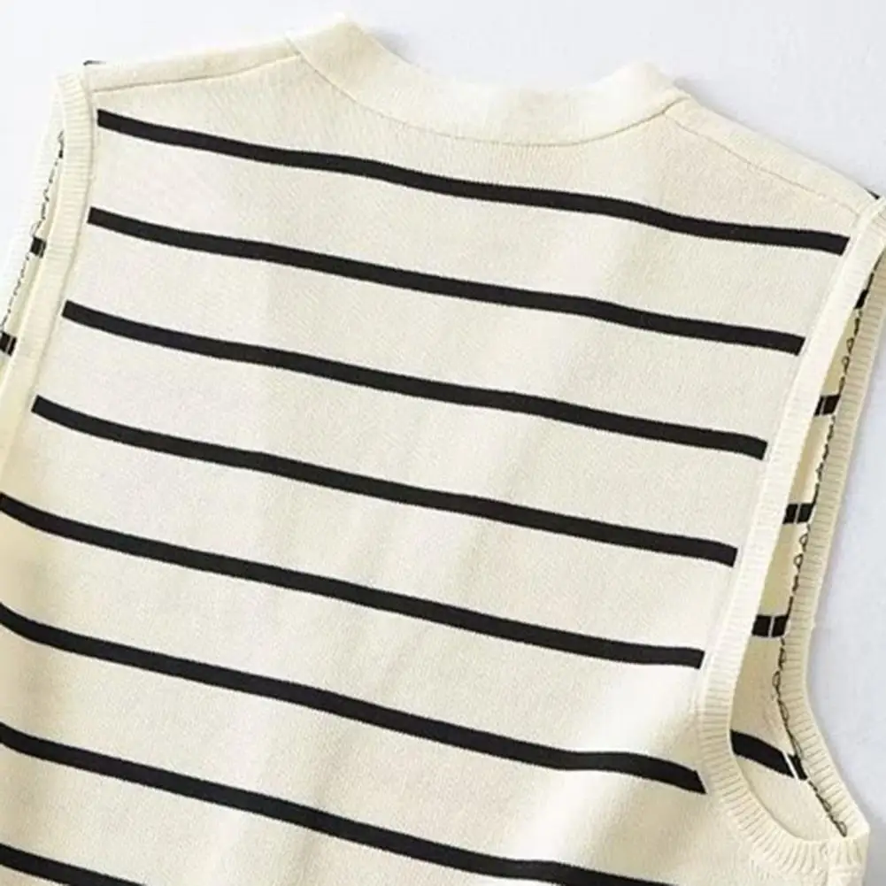 Women Striped Print Vest Striped Print V-neck Knitting Vest for Wrinkle-resistant Knitwear