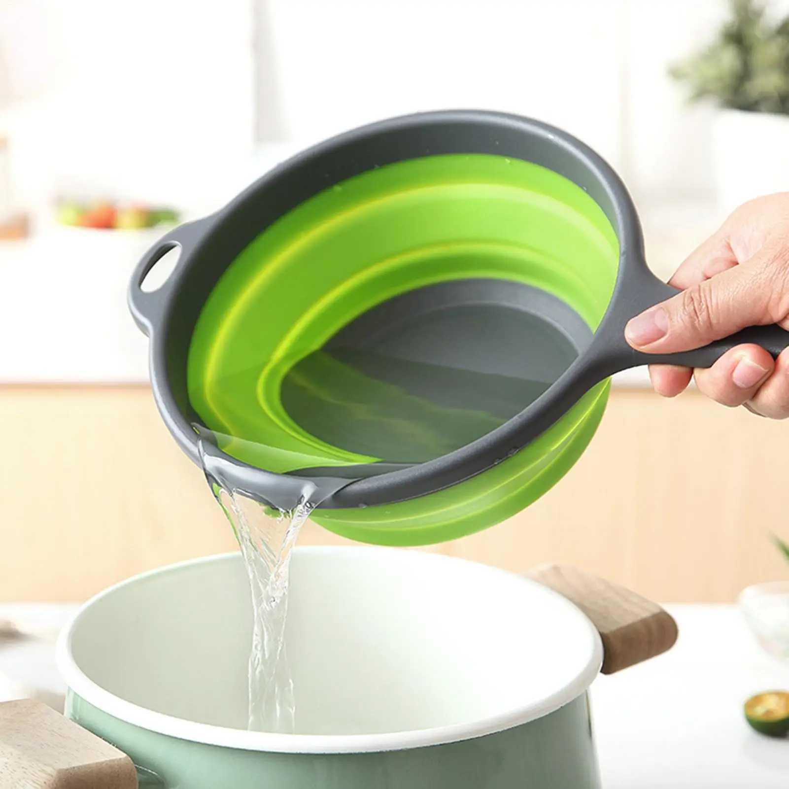 Bathroom Ladle 1400ml Folding Rinse Scoop 13.8 Inch Bath Ladle For Kitchen Bathroom Shower Washing Rinse Pouring Cleaning RV