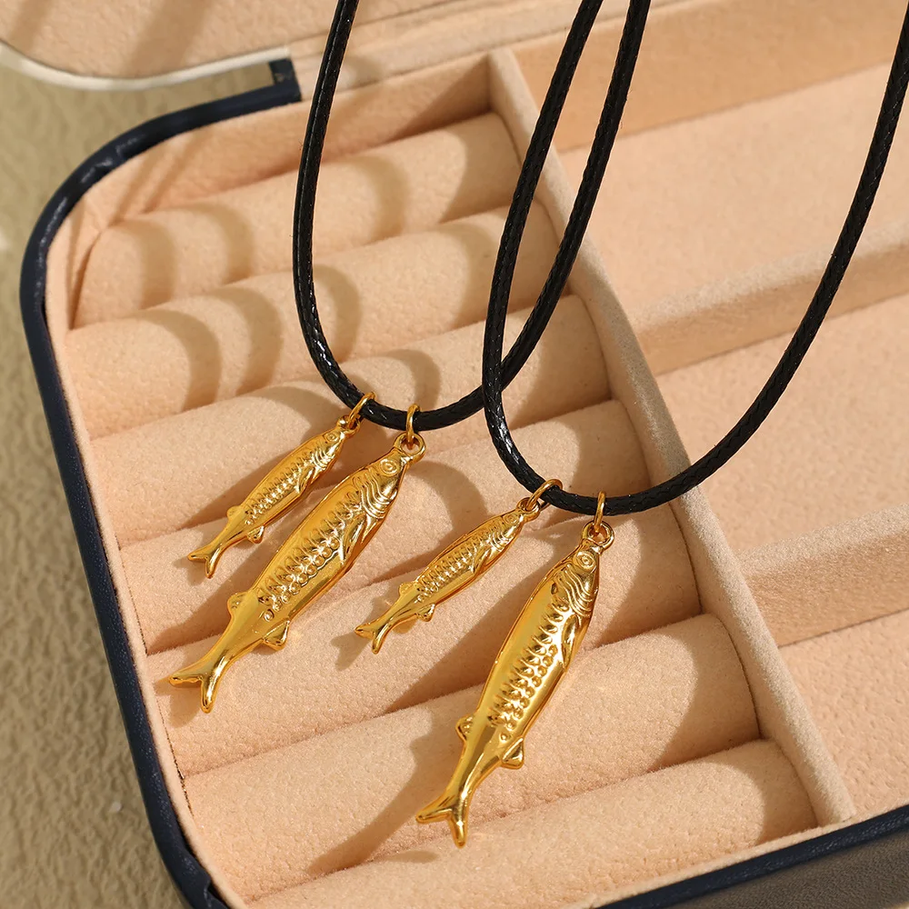 

Small Fish Irregular Pendant Necklace Stainless Steel Plated 18 real Gold Leather Chain Festival Gift