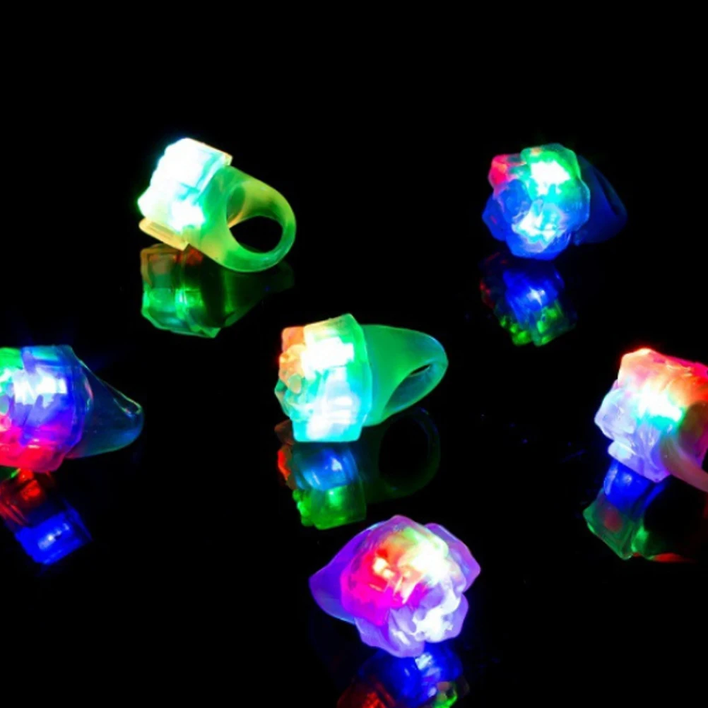 

15 Pcs Glowing Strawberry Ring Toy Rings Finger Flashing Party Child Luminousrings LED