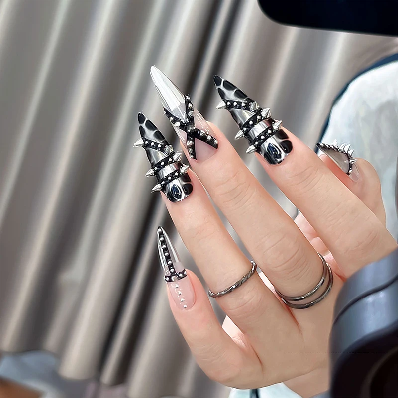 100 pièces Punk Rivet ongles breloques cône taille mixte Nail Art goujons élégant alliage pointe 3D bricolage ongles décor