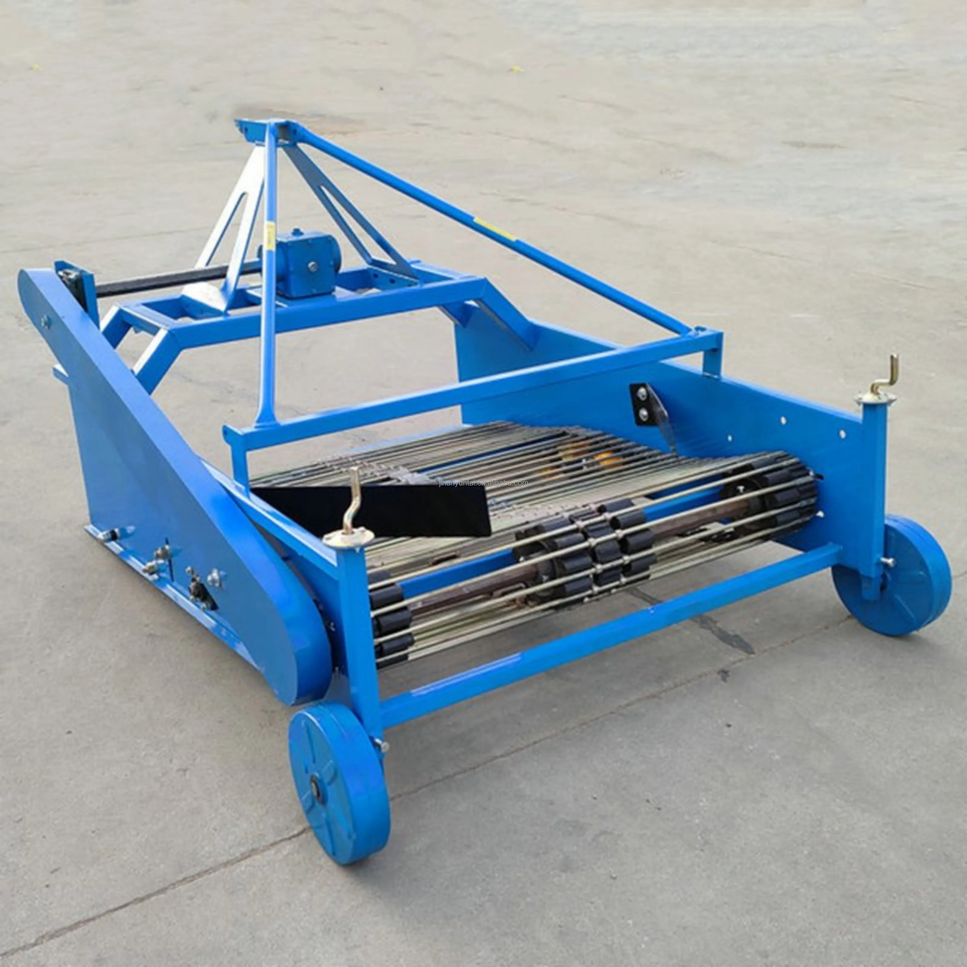 Automatic Agricultural Harvester Machine for Sweet Potatoes Garlic Carrots Peanuts Tractor Compatible