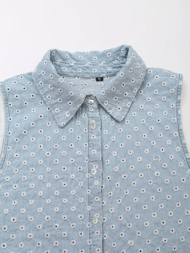 Maxdutti Summer Sleeveless Denim Shirt Short Top Retro Hollowed Out Embroidered Cotton Shirt Blouse WomenTank Tops