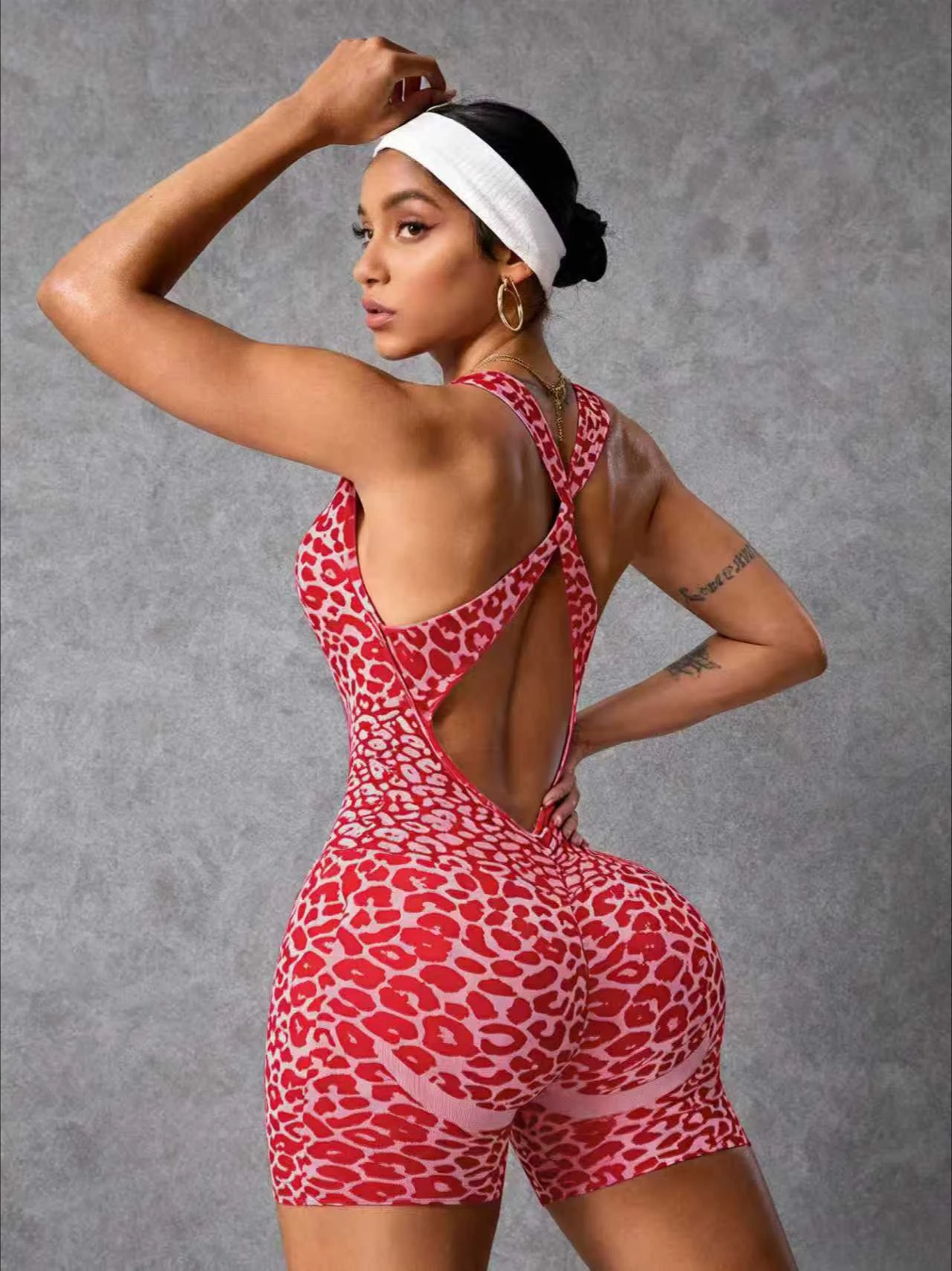 

Women's Leopard Print Sports Bodysuit Sexy Hollow Out Seamless Yoga Overalls One Piece Tights Running Gym Jumpsuit Tracksuit