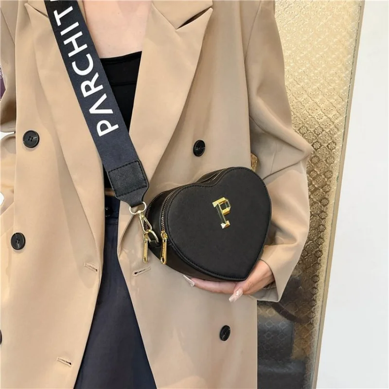 

Elegant Leather Women's Tote Bag High-End Luxury Brand Trendy Design Casual Daily Vintage Bag