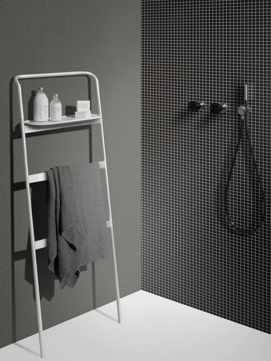 Toilet non-punching vertical pure copper white towel rack bathroom simple black movable ladder