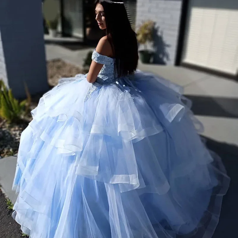 Vestido de baile escalonado azul claro, vestido de quinceañera para jóvenes de 15 años, vestido de fiesta de cumpleaños con hombros descubiertos