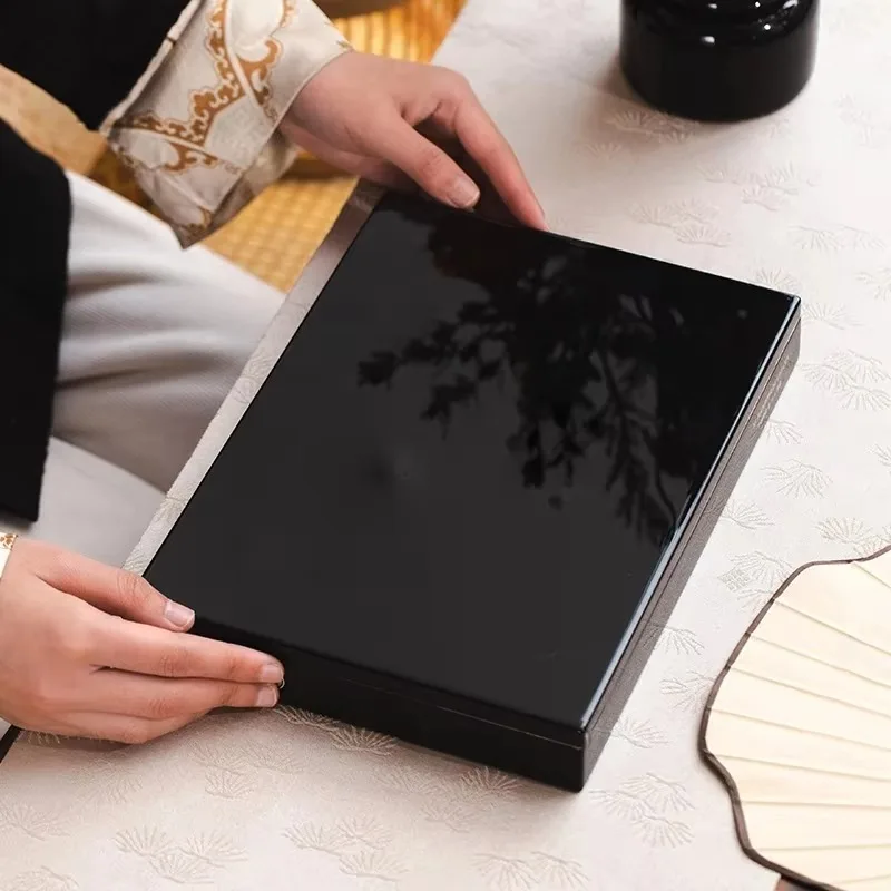 Factory Direct High-End Portable Cedar Wood Humidor for 10 Cigars Black Empty Wooden Box Customizable Gift Box Cigar Box