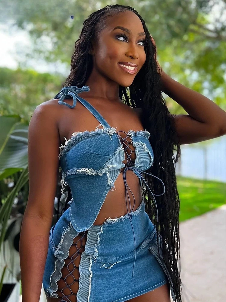 

Джинсовый комплект из 2 предметов с полыми повязками, женский укороченный топ без рукавов с нерегулярной лямкой на молнии + юбки в стиле пэчворк, костюм