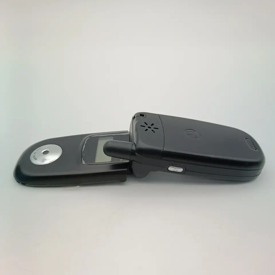 هاتف Motorola V220 مجدد أصلي ببطارية قابلة للفصل 860 مللي أمبير بالجملة مع شحن مجاني - 5