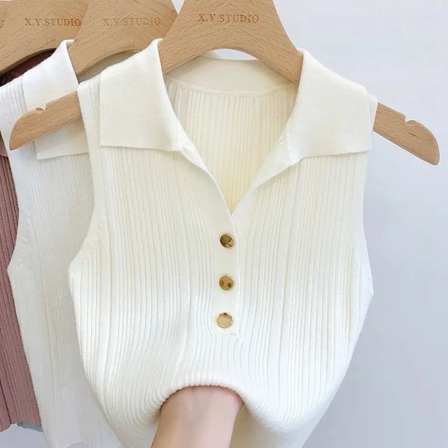 Neue einfarbige gestrickte Büro-Trägerweste für Damen – ärmelloses, geknöpftes, vielseitiges kurzes Oberteil für den Pendler-Look – Sommermode – Detail 1