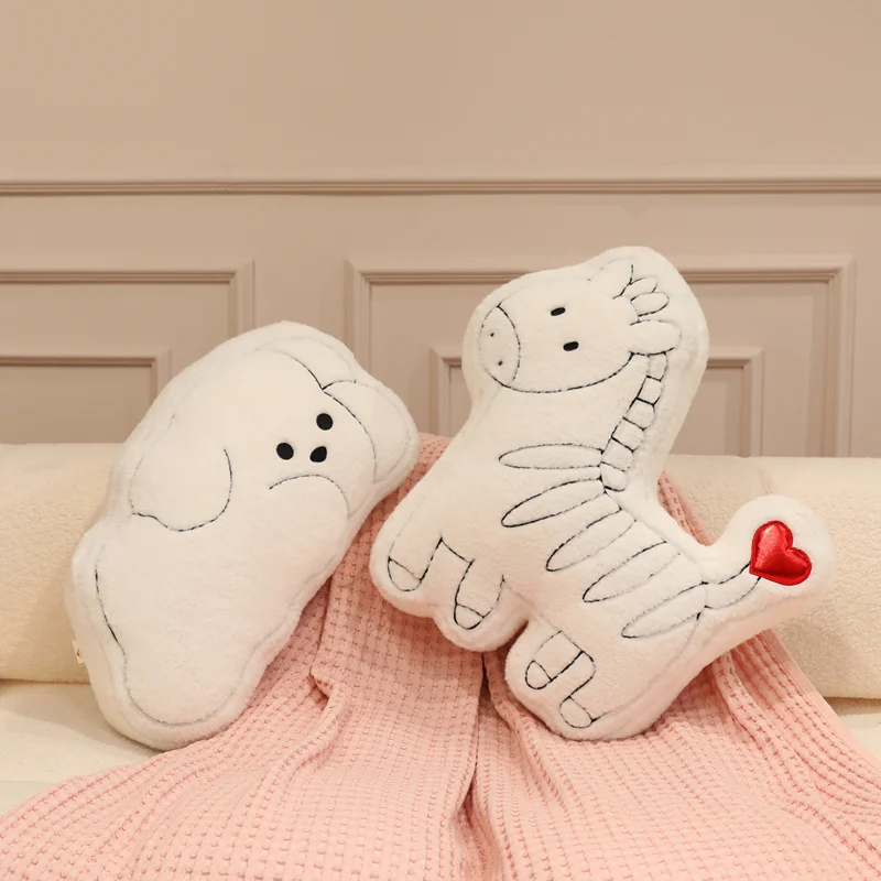 Coussin en peluche en forme de cœur de dessin animé pour la Saint-Valentin, décoration d'intérieur, coussin de canapé, peluche, poupée animale, coussin de canapé