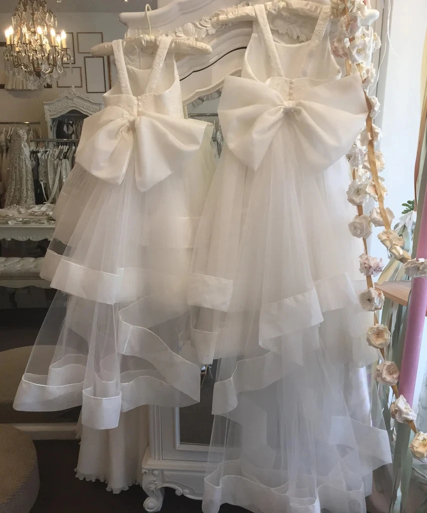 FATAPAESE auf Bestellung Prinzessin Kleid Spitze Mieder Blume Mädchen Kleid Fertig mit einer Unterschrift Organza Bogen und Fließende Zug