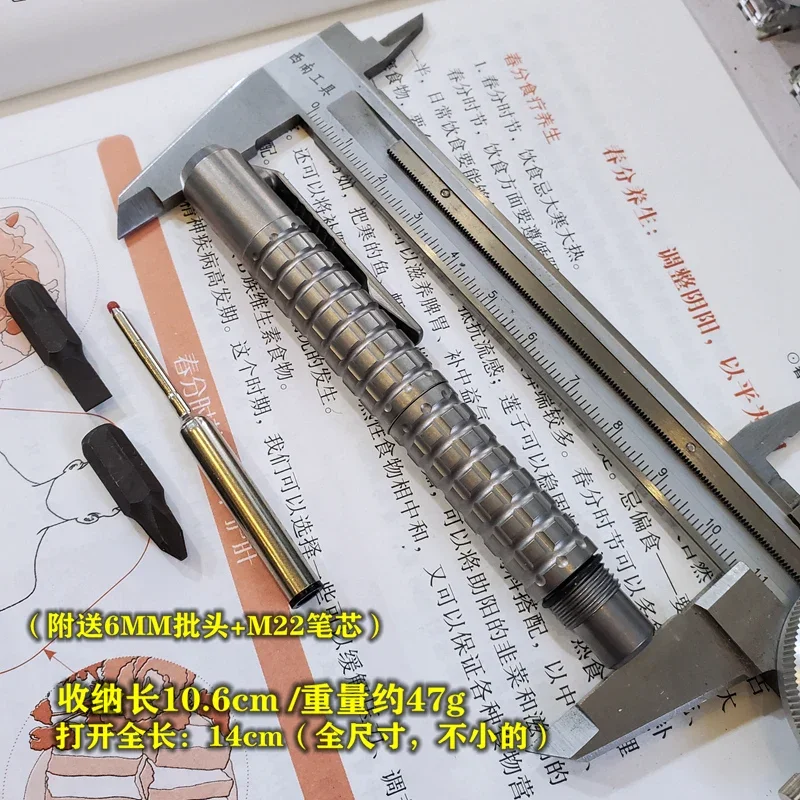 Bear head thunder pattern titanium alloy tool pen with 6MM batch head M22 refill portable signature pen EDC
