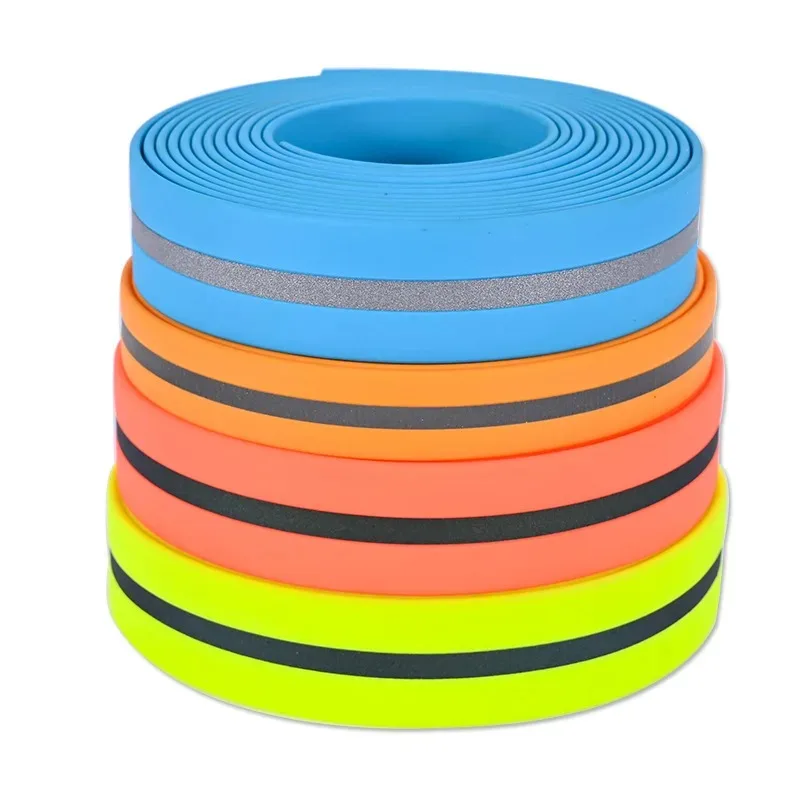 

Изготовленный на заказ водонепроницаемый светоотражающий пластиковый полиуретановый виниловый ремень из ПВХ с покрытием из ТПУ, нейлоновый/полиэфирный ремень для ошейника и поводка для собак