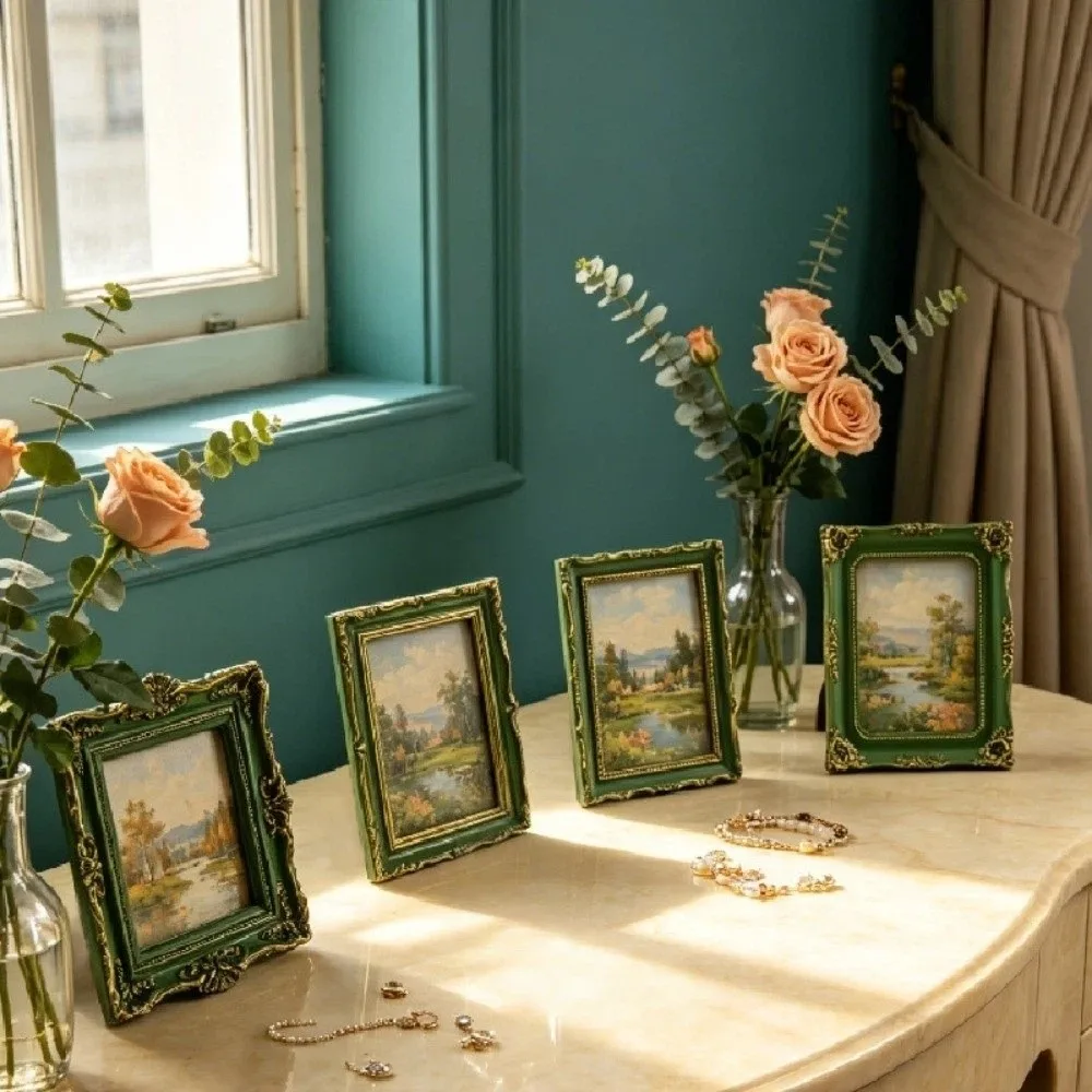 Unique Green Baroco Style Photo Frame Resin Antique Picture Frame Ornaments Exquisite Vintage Photo Display Holders Living Room