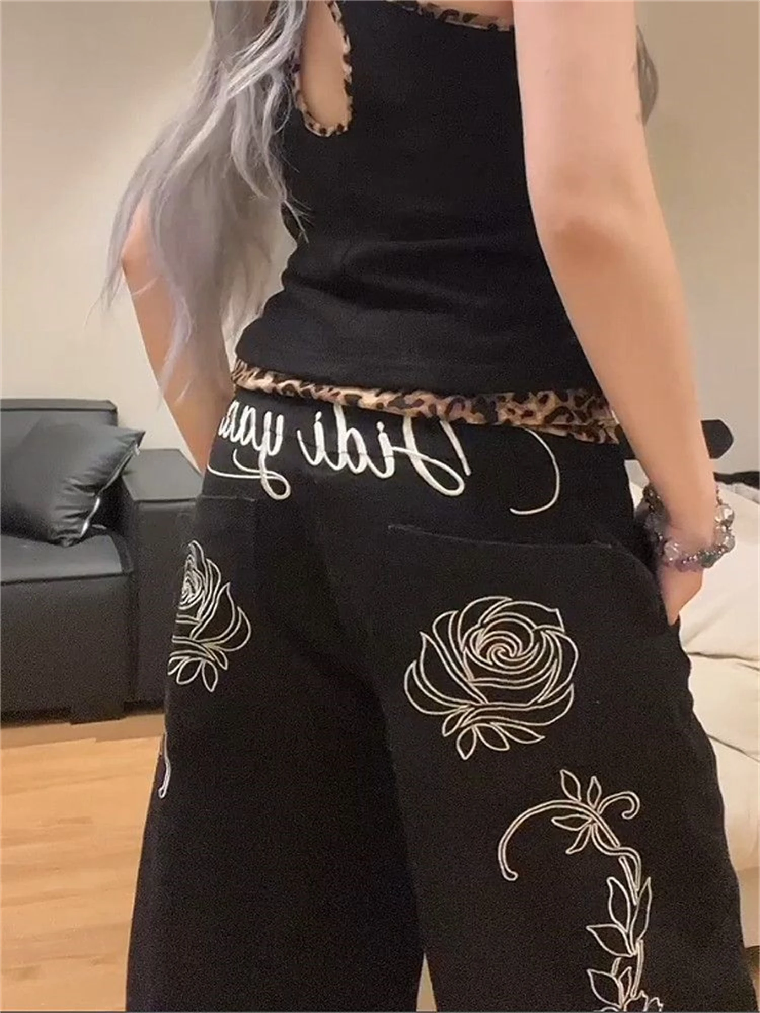 

Women's High Waist Wide Leg Black Jeans White Rose Embroidery Letter Print Gothic Y2K Streetwear Loose Denim Trousers