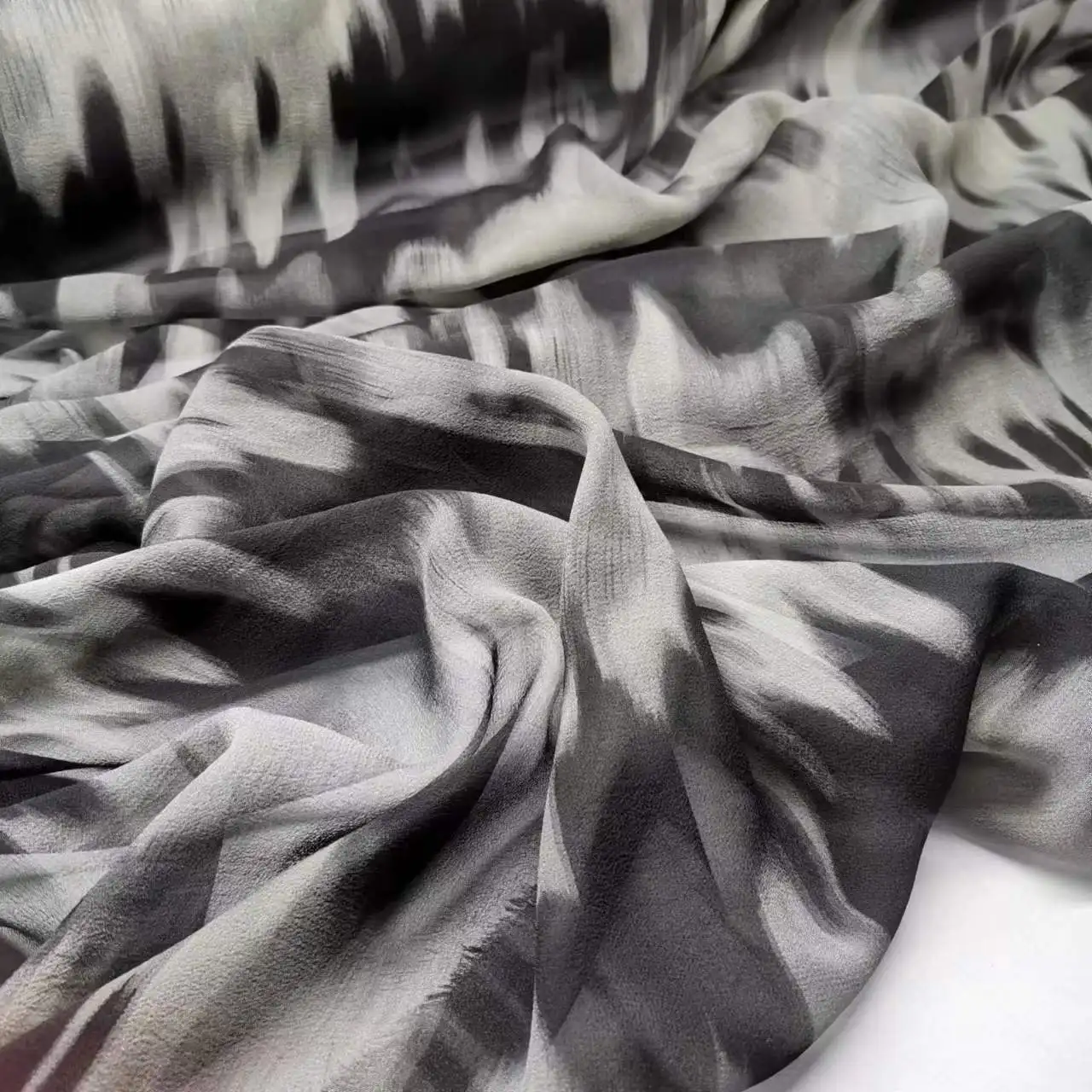 Pure Silk Georgette Silk Thin Fabric Width 114cm Soft 8mm Dress Scarf DIY Sewing Material