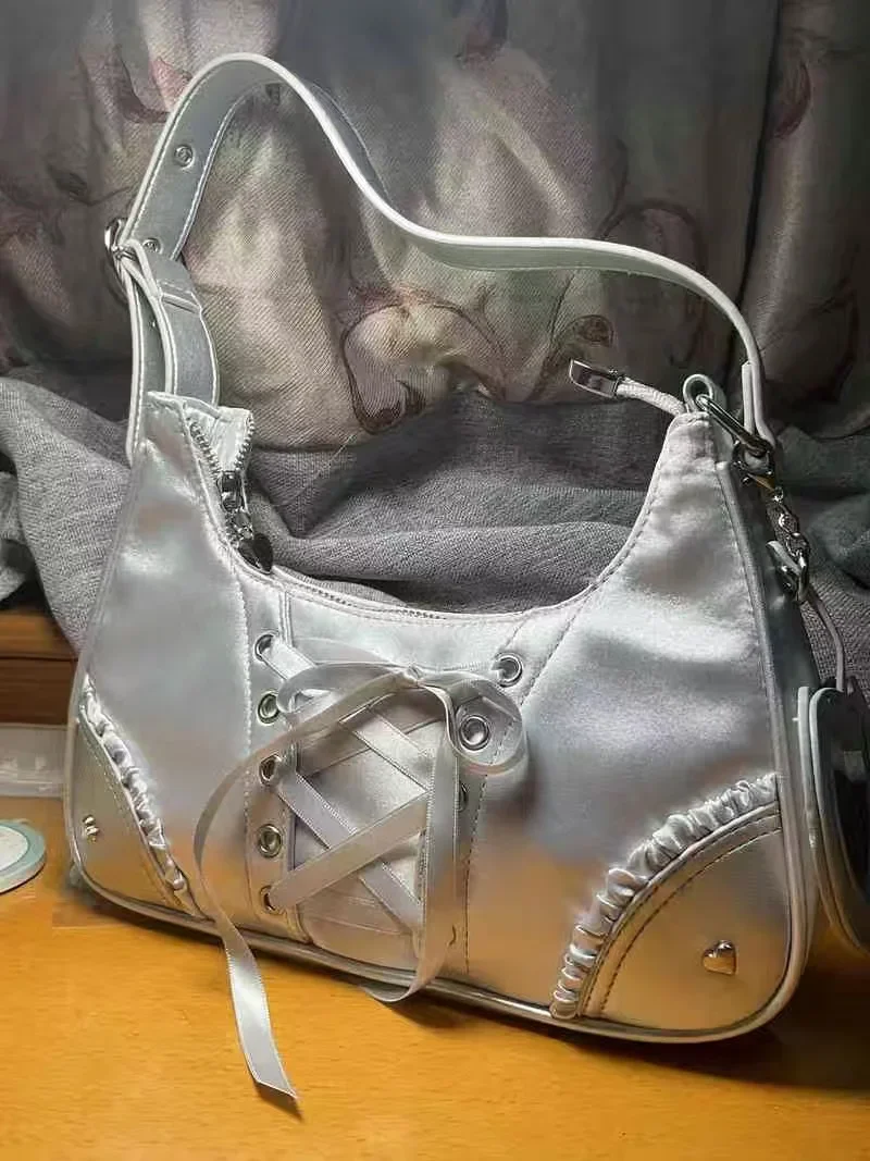 Tas Ita Hitam Gotik dengan Pesona Hati, Tas Bahu Tampilan Jendela Bening untuk Pin Anime, Gantungan Kunci, Hadiah Otaku