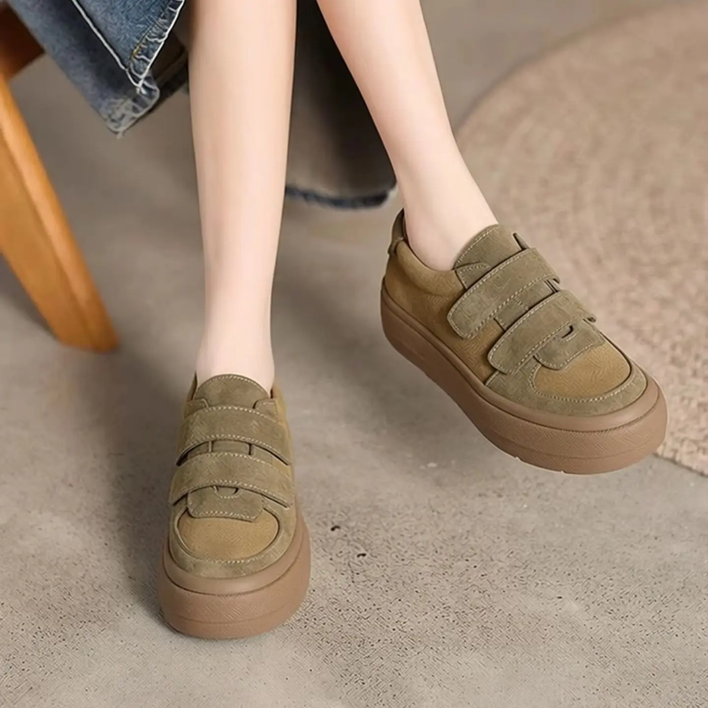 

Loafers for Women 2026 New Style Round Toe Thick Sole Simple Casual Retro Color-Blocking Versatile Artistic Single Shoes for Women