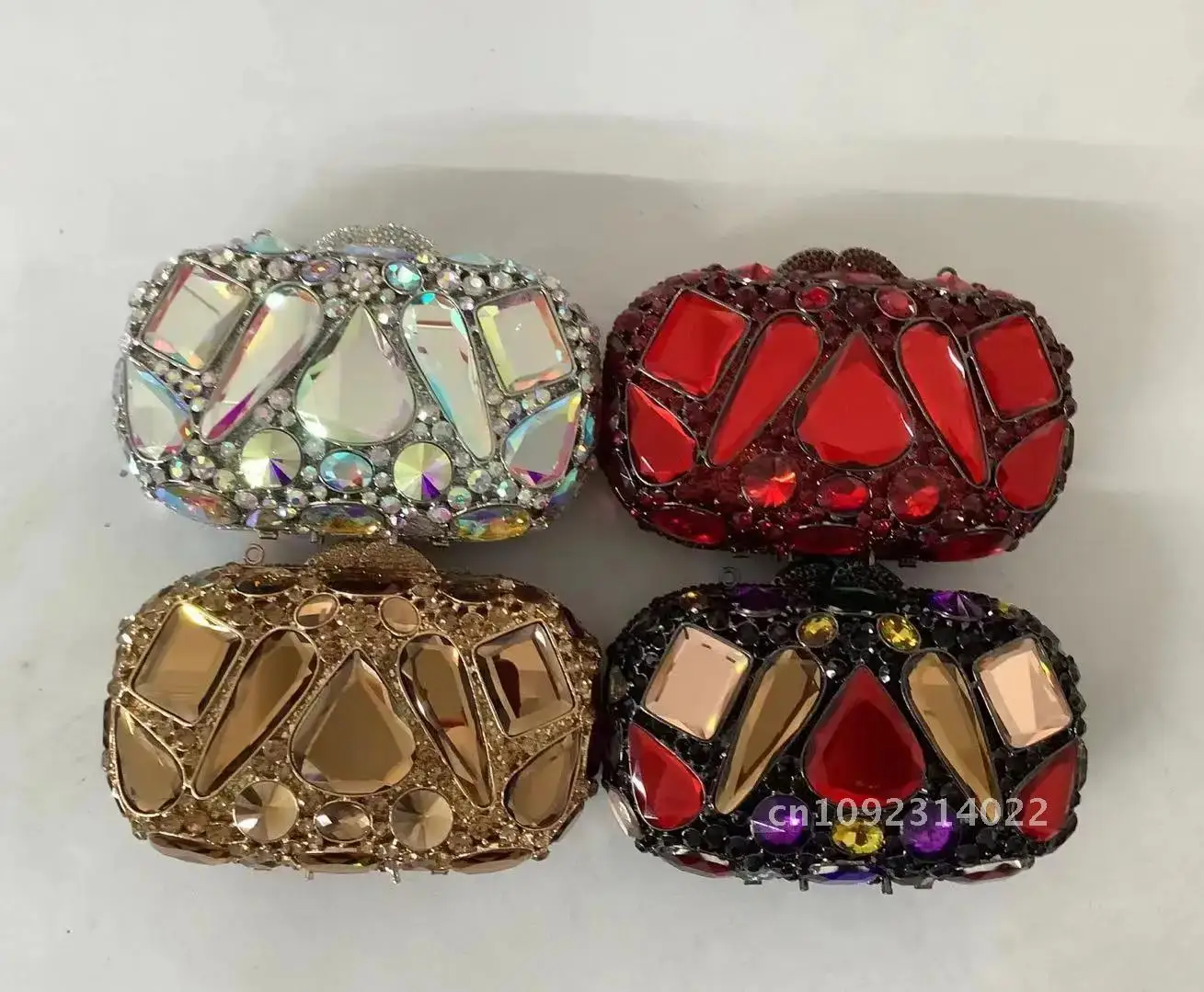 Women newest Glass Mini Crystal Clutch Evening Bags Stones Party Handbag Minaudiere Purses Red Green Wedding Clutch Rhinestone