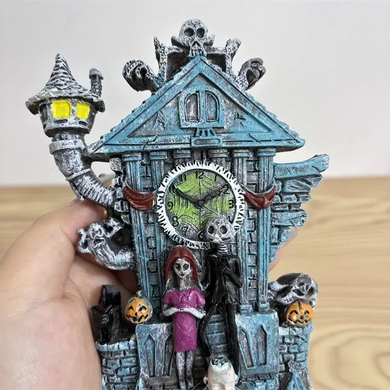 Jam Liontin Mainan Dekorasi Mimpi Buruk Sebelum Natal Disney Anime Action Figure Desktop Ornamen Koleksi Hadiah