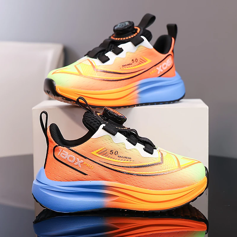 

Детские кроссовки, модные легкие кроссовки на мягкой подошве, вентилируемые, роскошный дизайн, школьные спортивные кроссовки для бега, новинка 2023 года, тренировочная обувь для детей