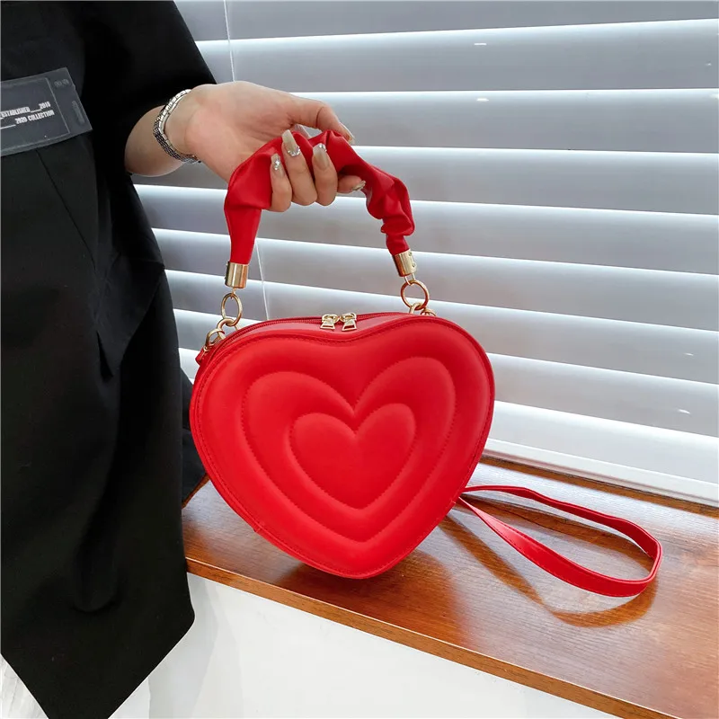 Mode Liebe Herz geformte Schulter Umhängetasche Frauen niedlich lässig Pu Leder Kette Totes Designer Handtaschen Schlinge Geldbörse