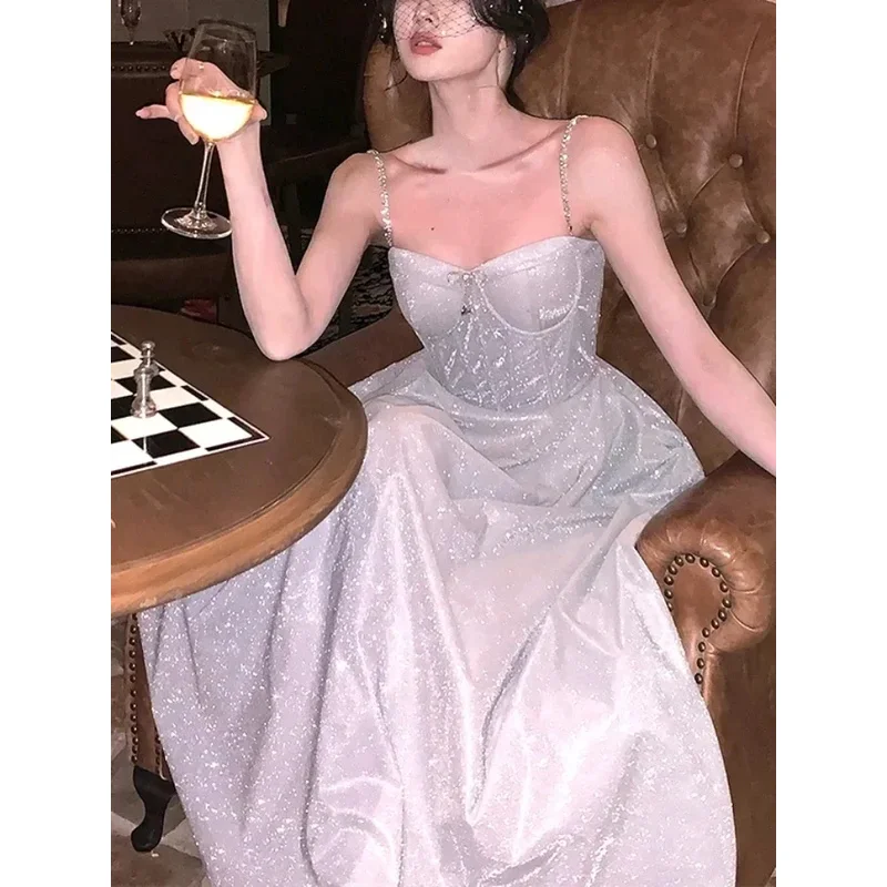 

Элегантное вечернее платье миди для женщин с открытой спиной, Франция, винтажное сексуальное платье на бретелях, женское платье с бантом, корейское модное платье феи, лето 2023,