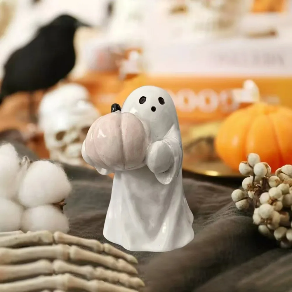Halloween Specter Ornament Pink Pumpkin Resin Specter Holding Pumpkin Miniature Size Black Bat Figures Statue Party Accessories