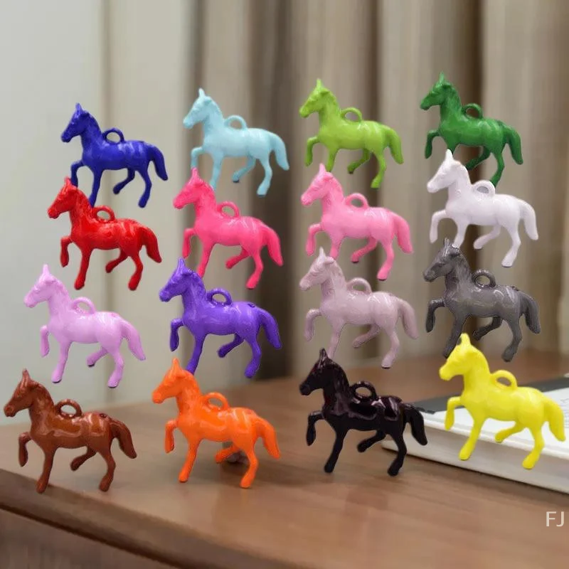 Juego de 10 dijes de caballo de acrílico UV, acabado brillante en colores vibrantes para necesidades de joyería DIY