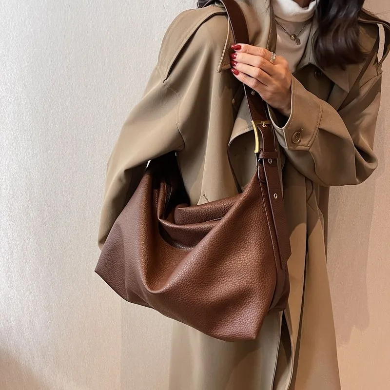 2024 New Fashion Sense Soft Leather Shoulder Bag Ladies Commuting Bag Versatile Large Capacity Messenger Bags PU Tote Bags