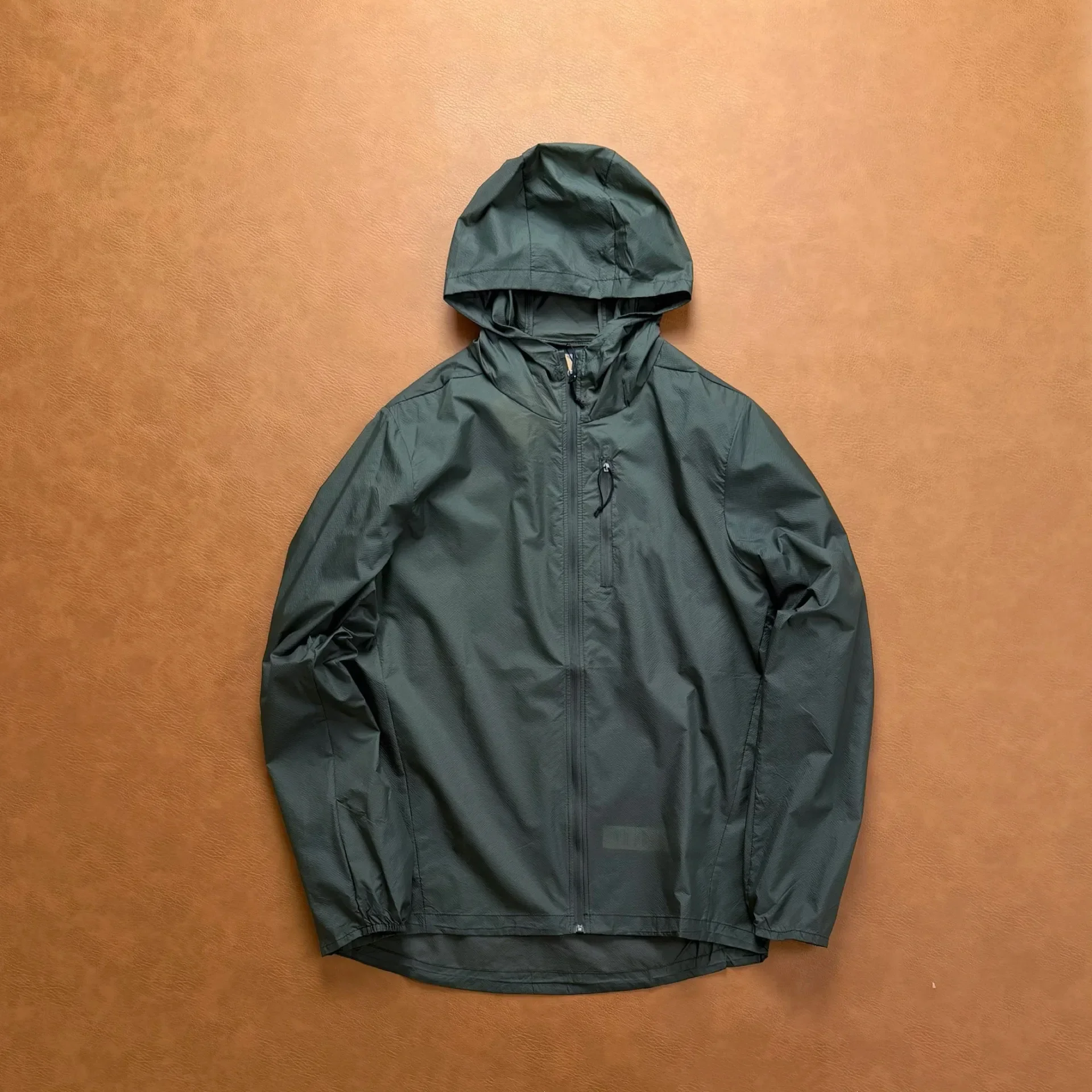 11-Color Japanese outdoor [houdini] functional windproof and sunscreen skin clothing