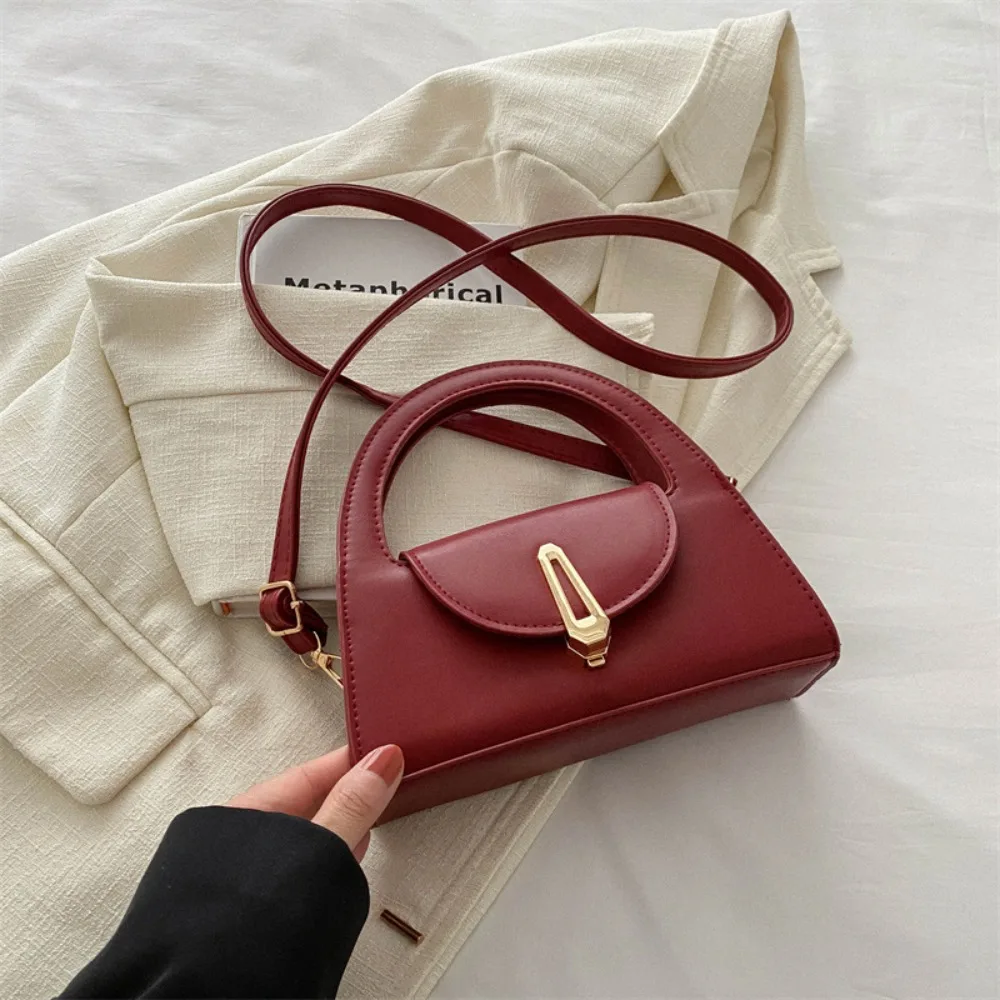 Large Capacity Shoulder Bag Hot Sale Trendy Casual Commuting Bag Retro Small Square Bag Party