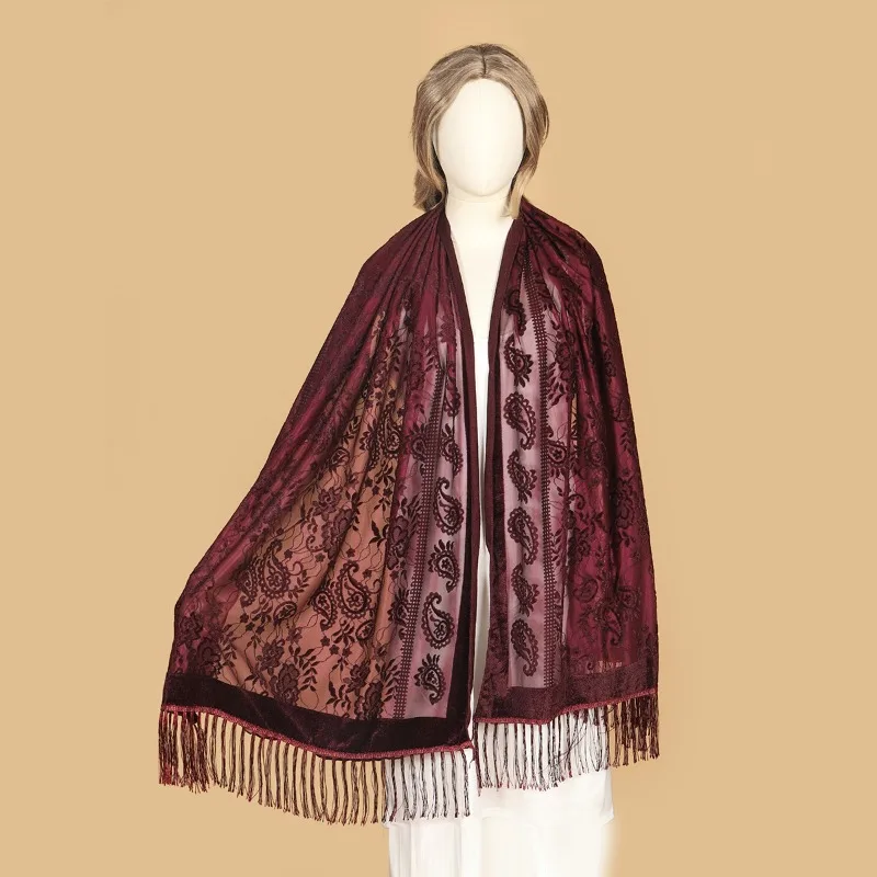 

Cashew fringe shawl for women, versatile for festivals and banquets, jacquard velvet shawl with fringe.