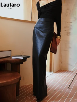 Lautaro ฤดูใบไม้ผลิฤดูใบไม้ร่วงสีดำนุ่ม PU หนังความยาวชั้นตรงกระโปรงผู้หญิงกลับ Slit สูงเอวยาวพิเศษเสื้อผ้า2023
