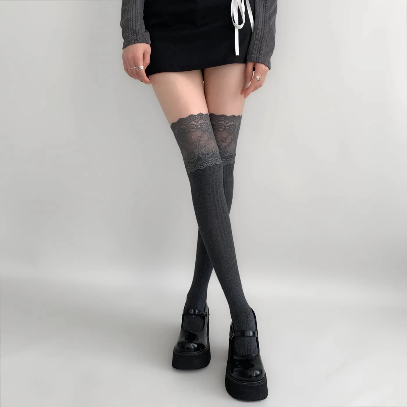 Sexy Spitzenstrümpfe für Damen, oberschenkelhoch, über dem Knie, einfarbig, warme Stiefelsocken im Lolita-Stil – Detail 11