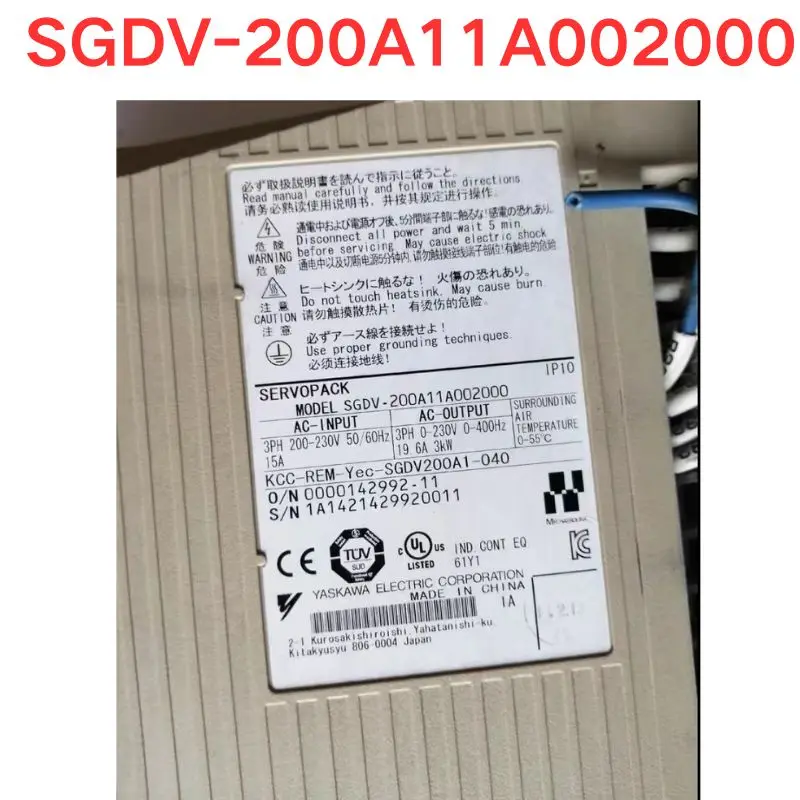 Used OEM disassembled parts SGDV-200A11A002000 Servo driver Functional test OK
