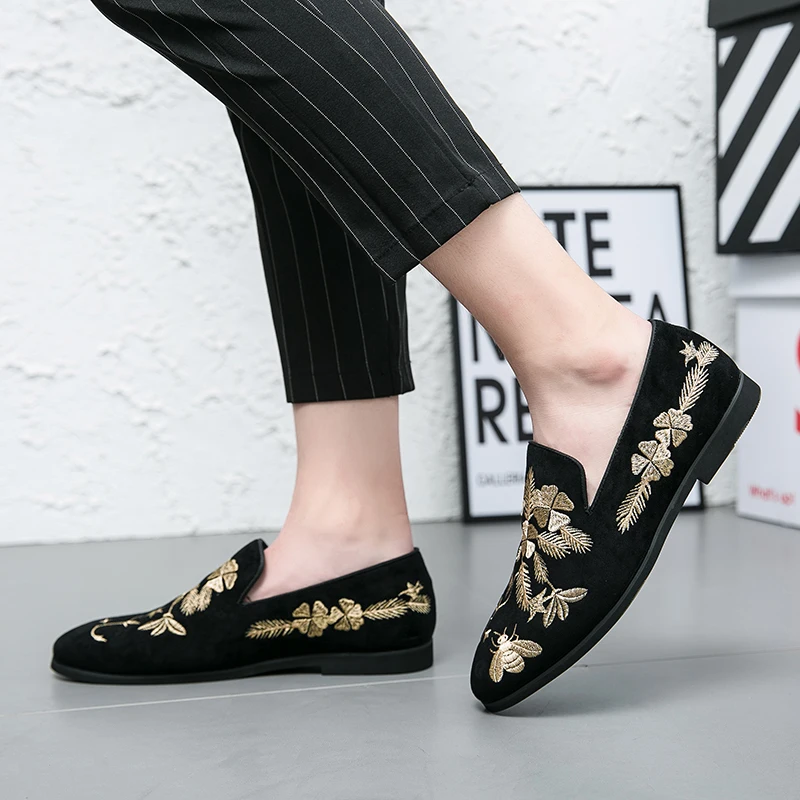 

Large Size 38-48 Business Men Loafers Black Men One-foot Lightweight Comfortable Fashionable Embroidered Shoes Travel Shoes Men