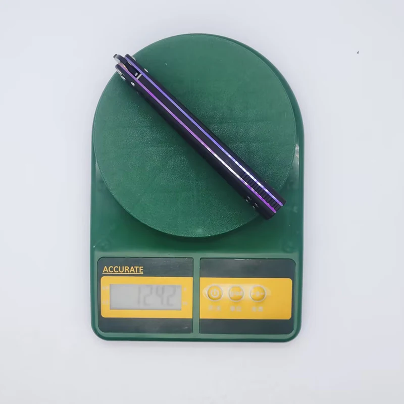 TITUS Rep Replicant Crushed Channel Kohlefaser + Titangriff