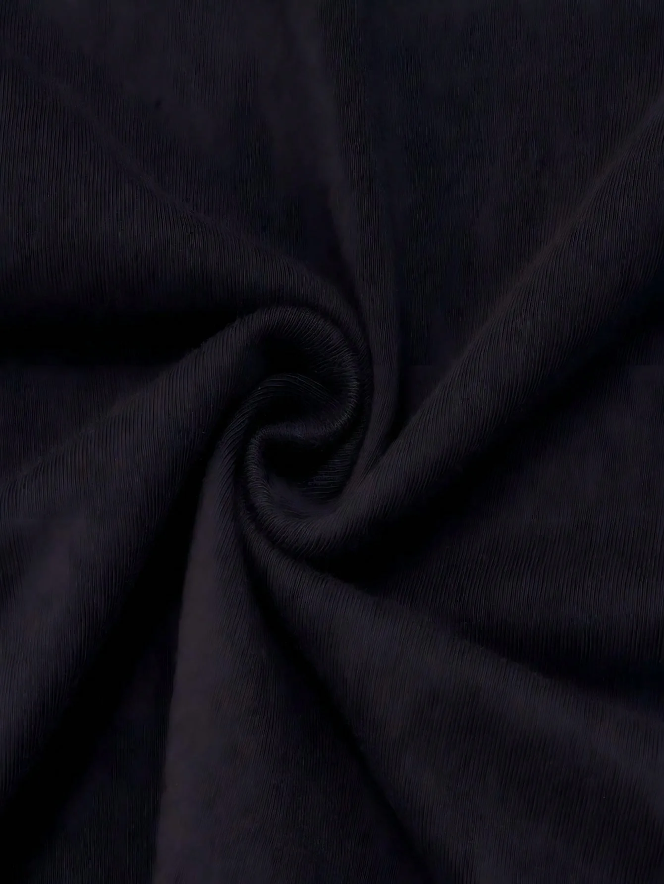 تي شيرت نسائي لعيد الميلاد الثمانين تي شيرت عتيق 1945 مطبوع عليه زهور تي شيرت غير رسمي فضفاض مناسب للغسالة هدية احتفال بعمر 80 عامًا