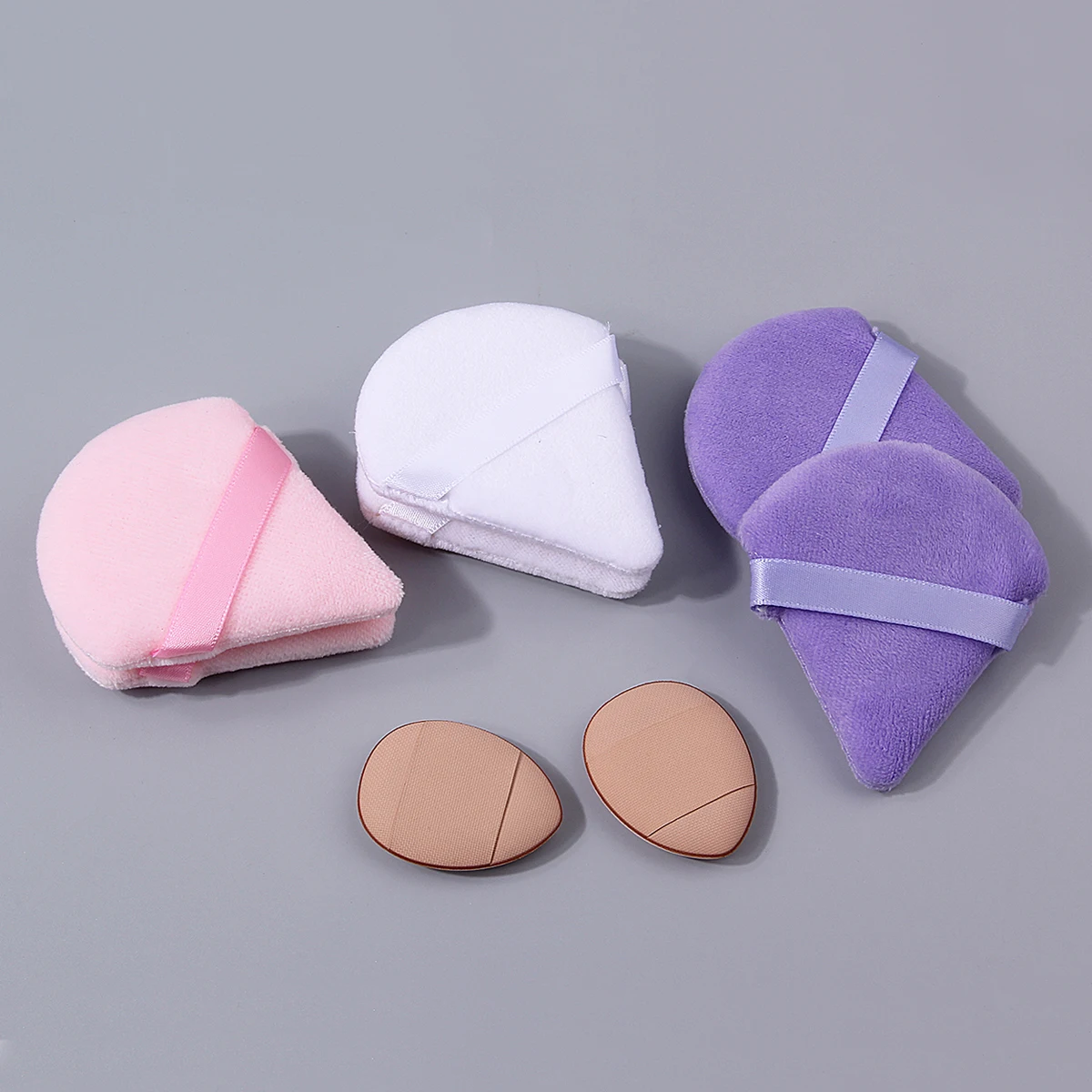 Bouffée de poudre triangulaire douce Double face, mini bouffée de poudre à coussin d'air, outil de maquillage facial portable polyvalent 8 pièces