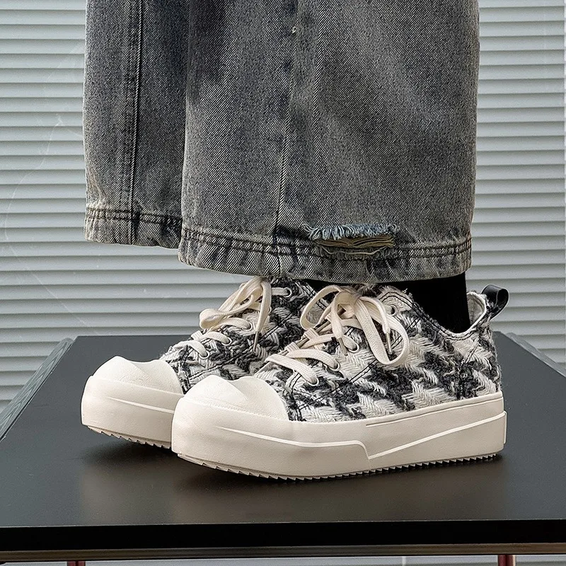Men Low-top Canvas Shoe Fad Casual Sneakers Men Non Slip Comfort Run Shoe Flat Bottomed Breathable Skate Shoes Zapatillas Hombre