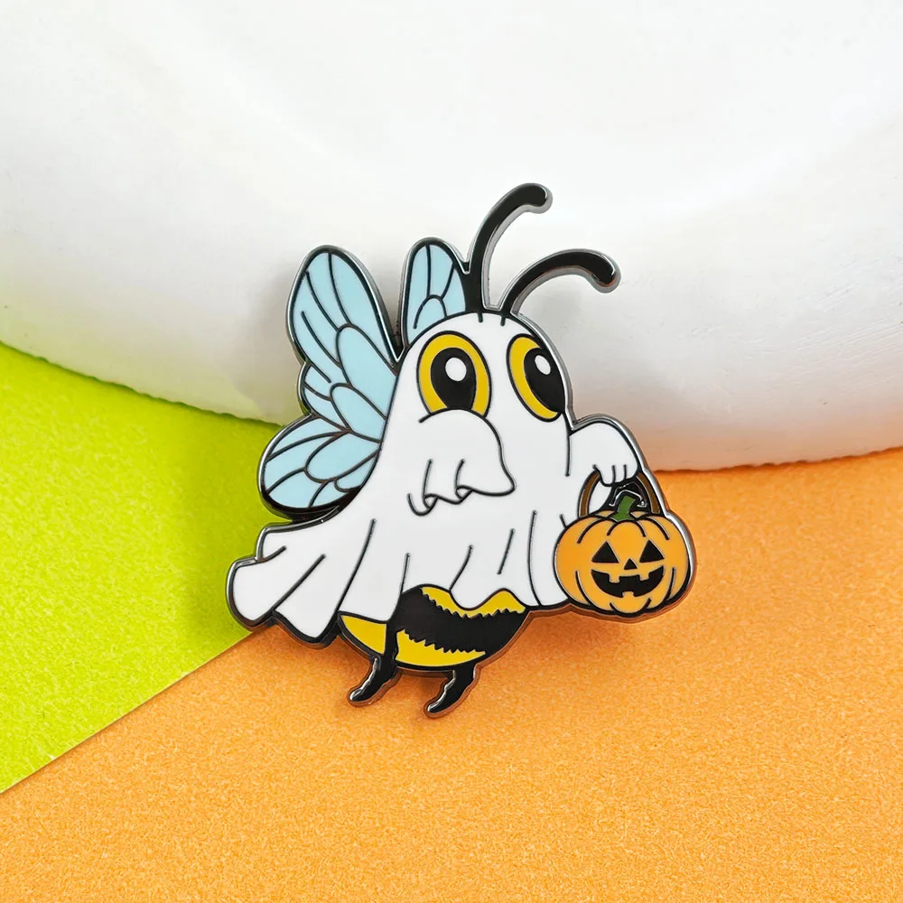 Spooky Cute Ghost Bee Enamel Pin Halloween Bumblebee Brooch Trick or Treat Pumpkin Badge Honeybee Lapel Pins Bag Accessory Gift