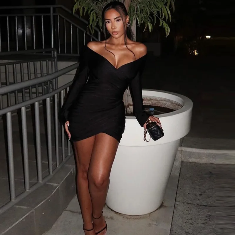 

Versatile, Slim Fit, Solid Color, Hip Hugging Skirt, V-Neck, Long Sleeved, Shoulder Length Short Dress, Elegant And Trendy