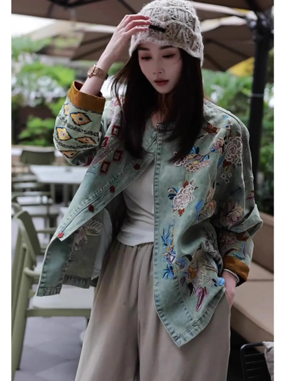 

Retro Chinese Sle Embroidered Denim Jaet Women's Blue een Outerwear Spring New Arrival Loose Fit round Ne Long Sve