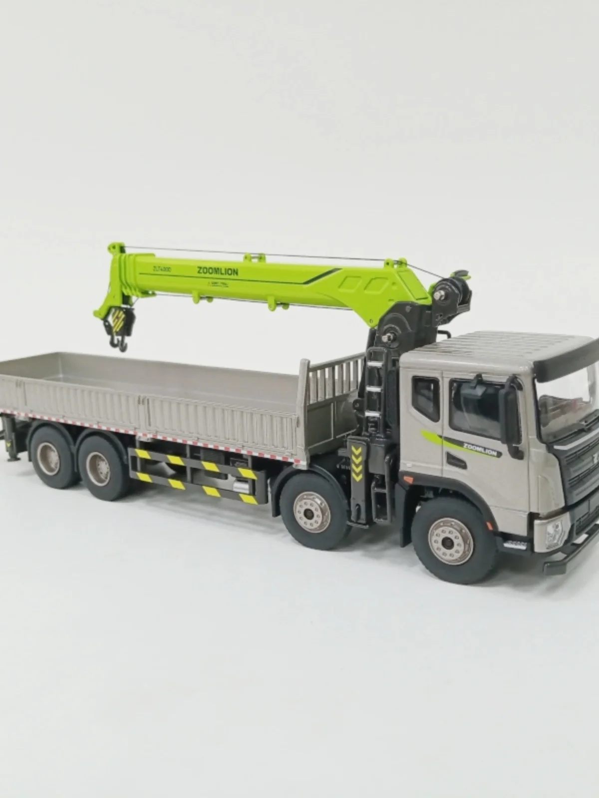 Zoomlion 1:50 Zlt4000 Truck Crane Lifting Truck Alloy Engineering Model